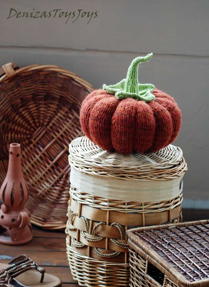 Knit pumpkin pattern in the round