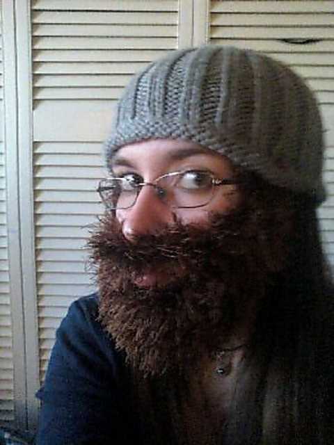 Free knitted beard pattern