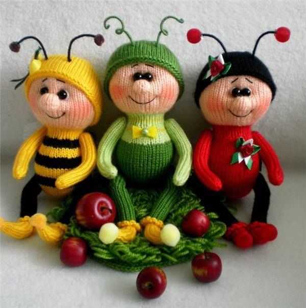 Knitted figures patterns