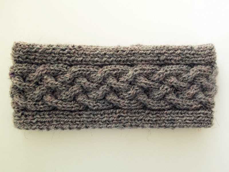 Seed stitch knitted headband pattern