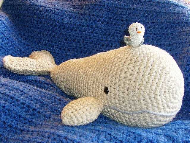 Knit whale pattern