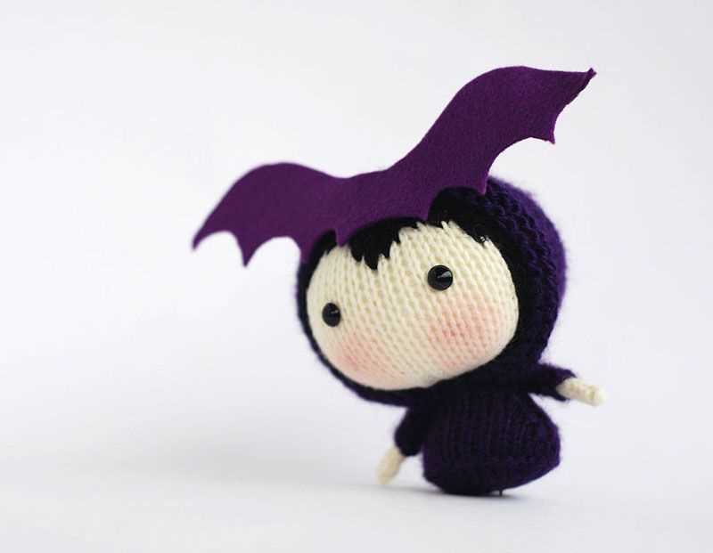 Bat toy knitting pattern