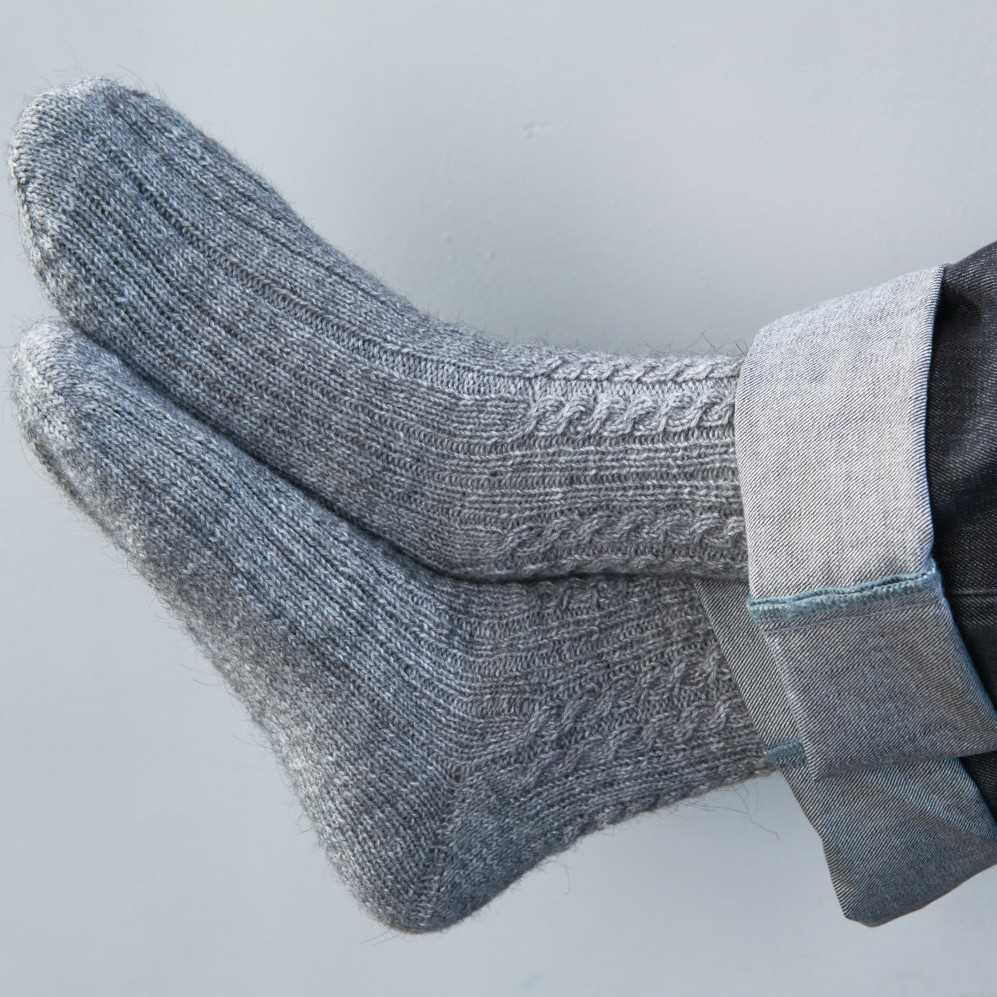 Men's thick socks knitting pattern