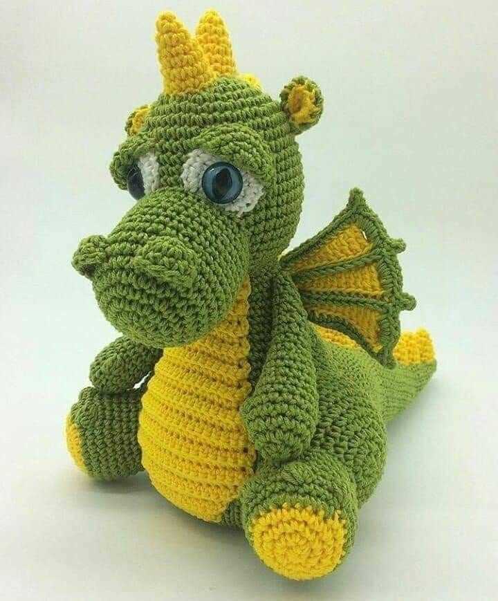 Welsh dragon knitting pattern