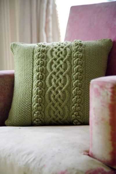 Hand knitted pillow patterns