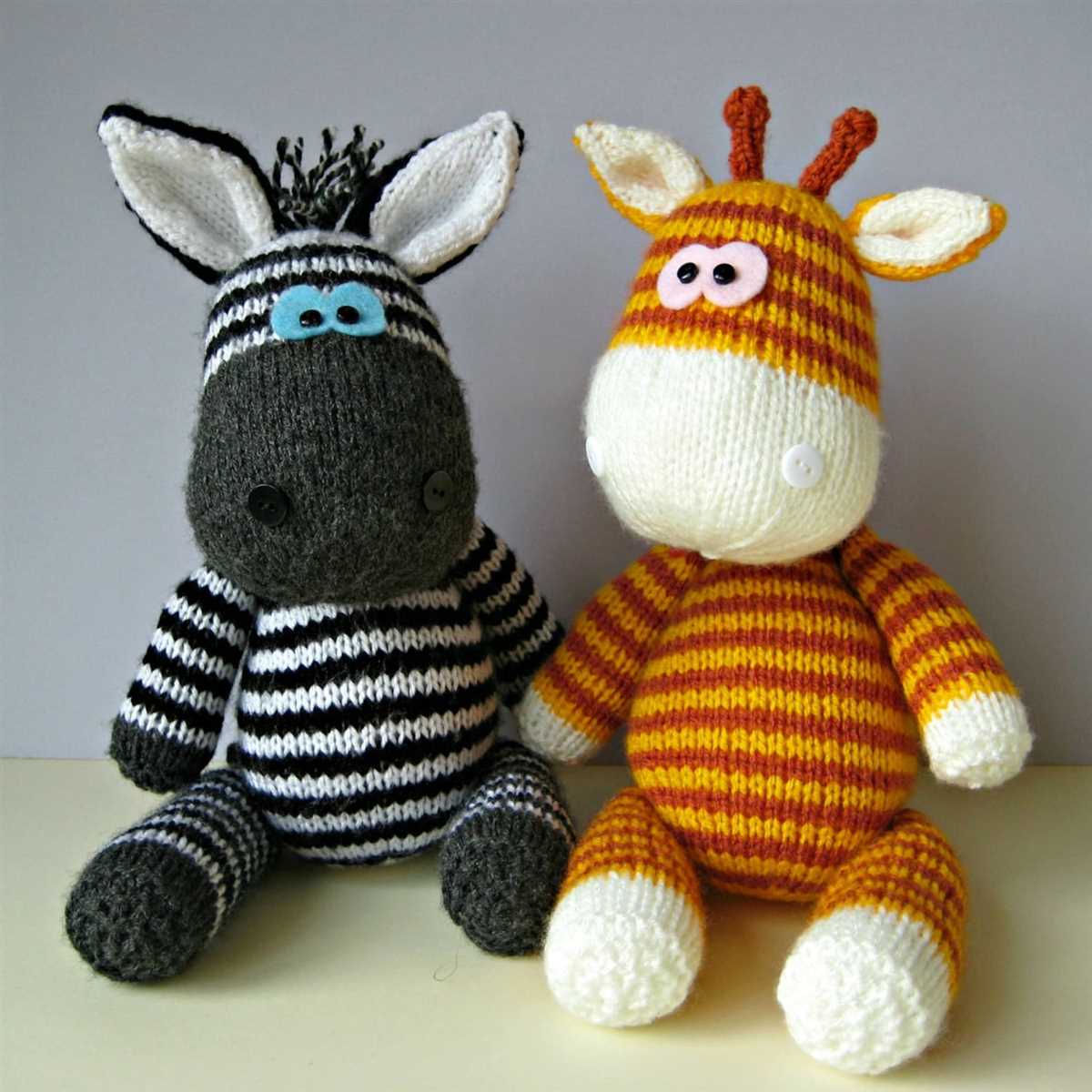 Hand knitted toys patterns free