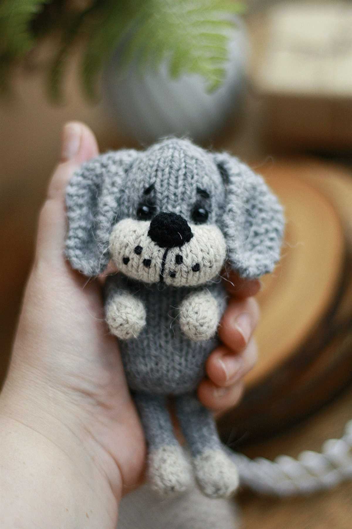 Knitted puppy pattern