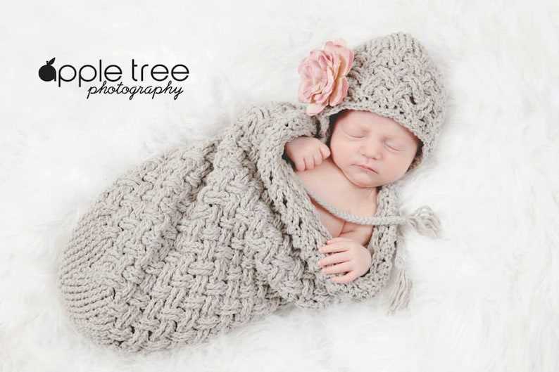 Free knitting pattern baby cocoon and hat