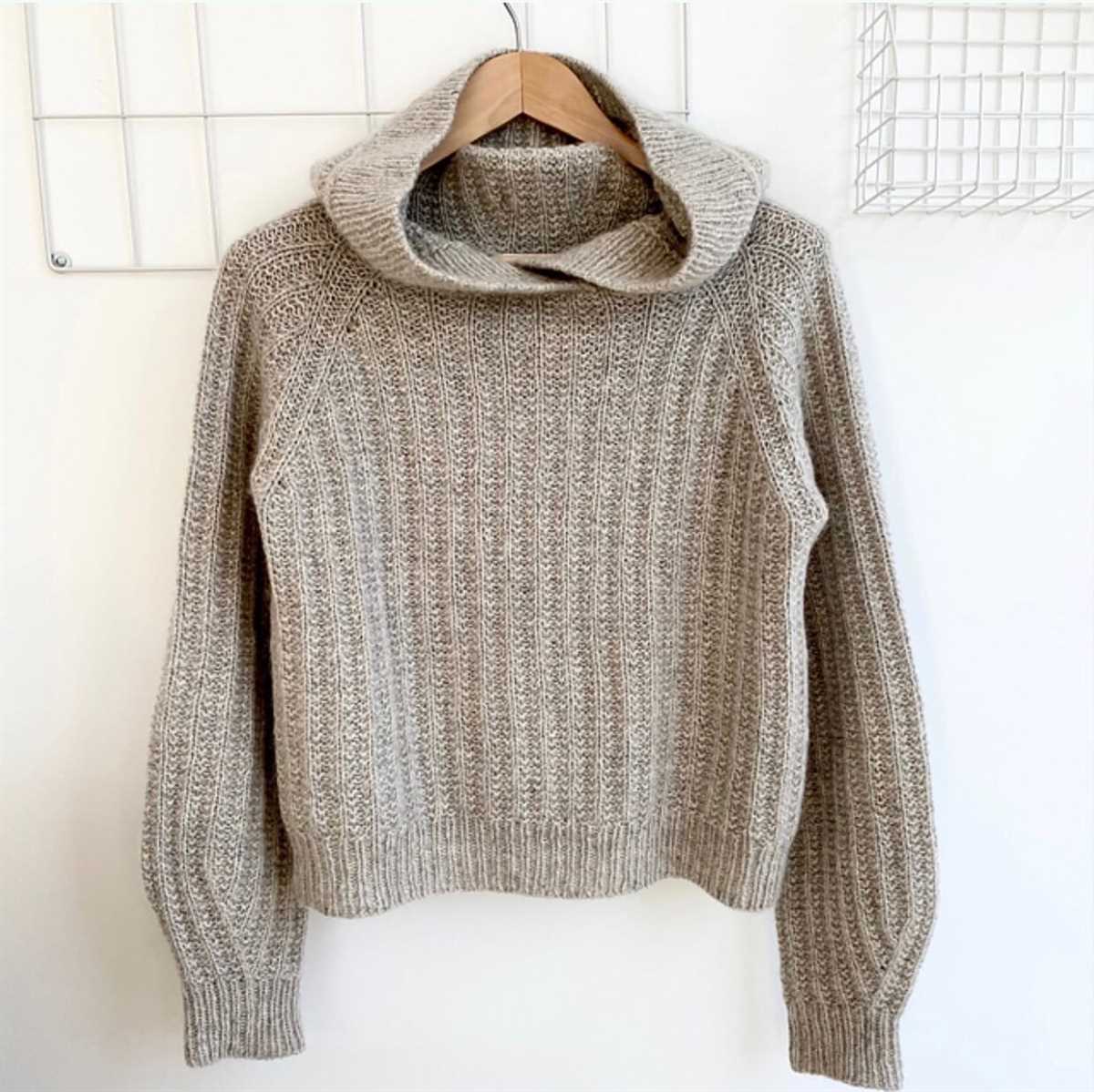 Hoodie sweater knitting pattern