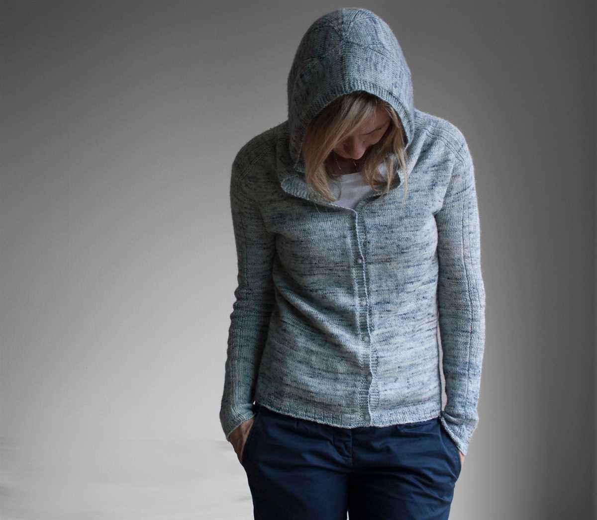 Hoodie sweater knitting pattern