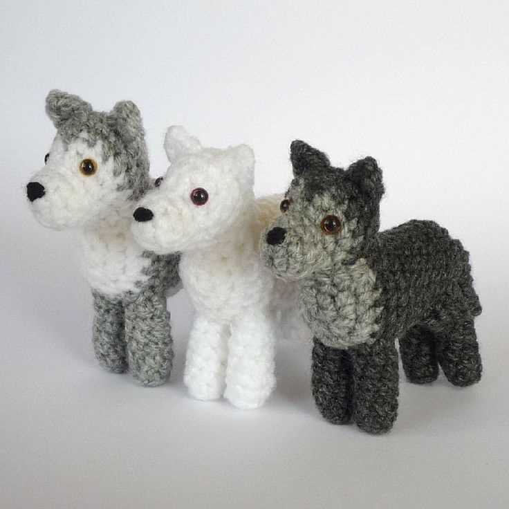 Free wolf toy knitting pattern