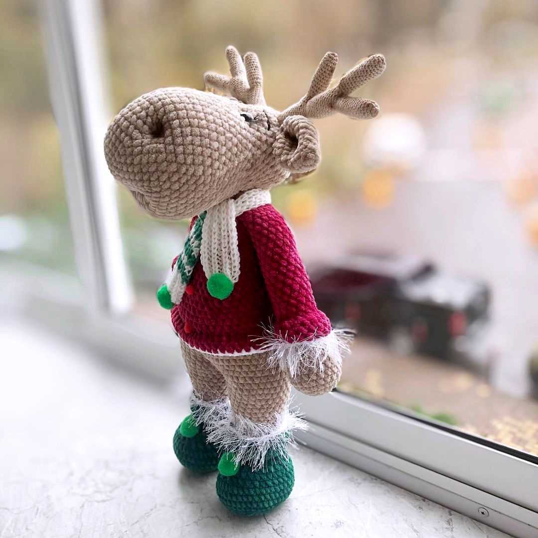 Free knitted moose pattern