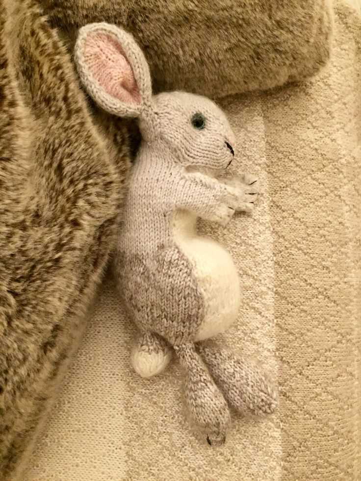 Giant arm knit bunny pattern