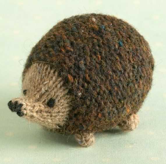 Harry hedgehog knitting pattern