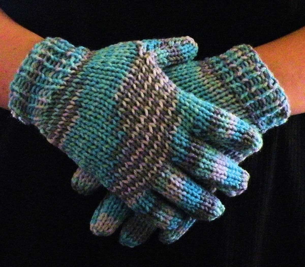 Loom knit gloves pattern