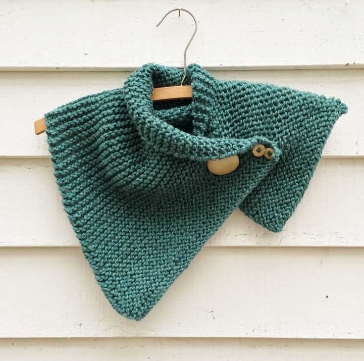 Pattern for knitted cowl neck warmer