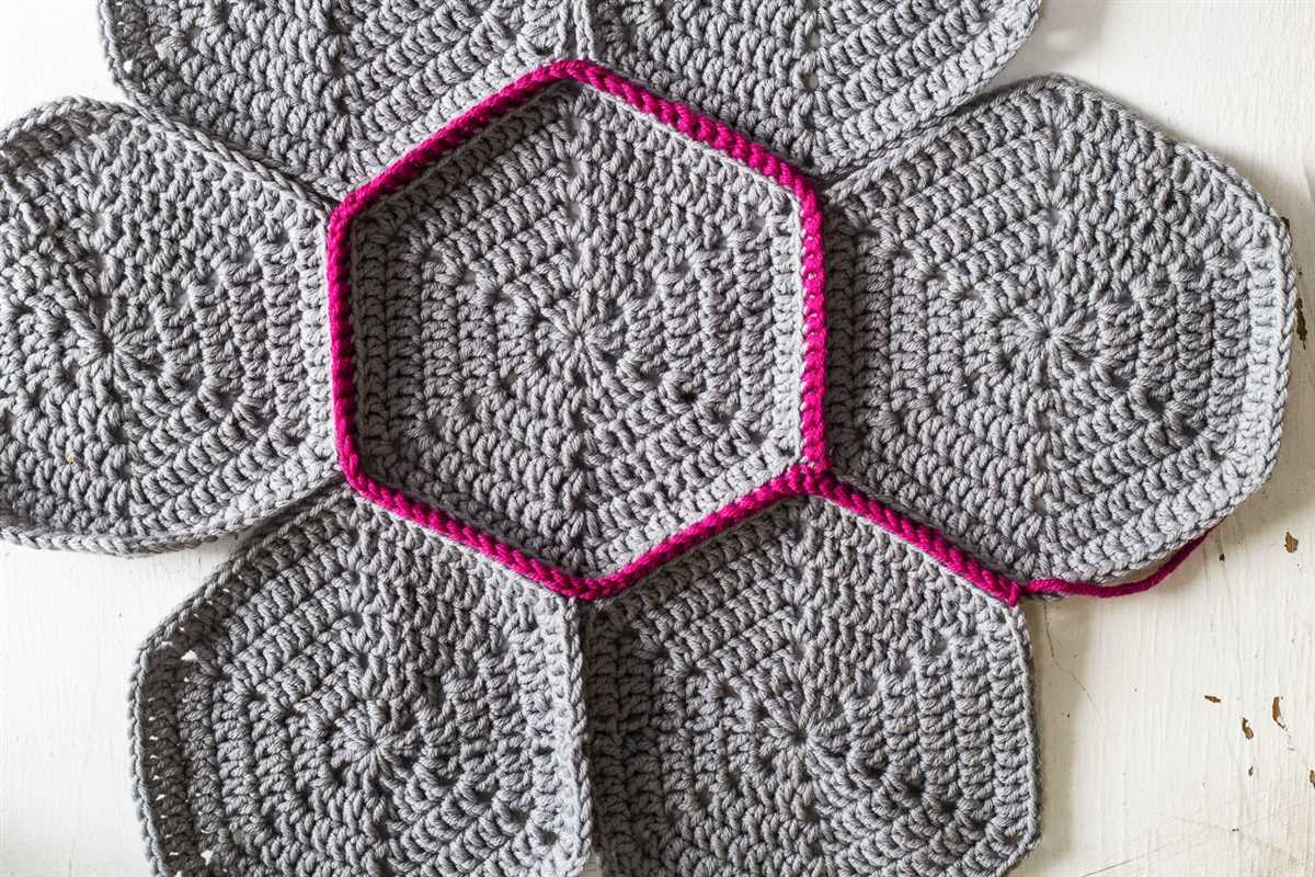 Knitted hexagon pattern