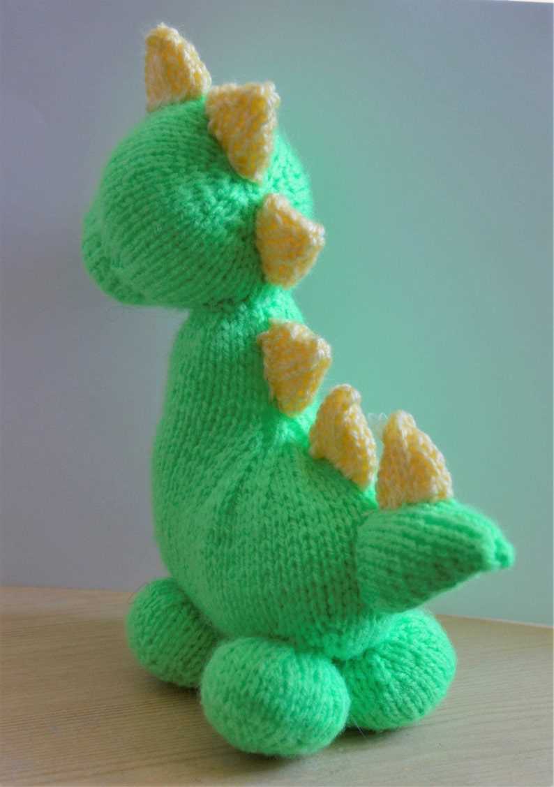 Free knitted dinosaur toy patterns