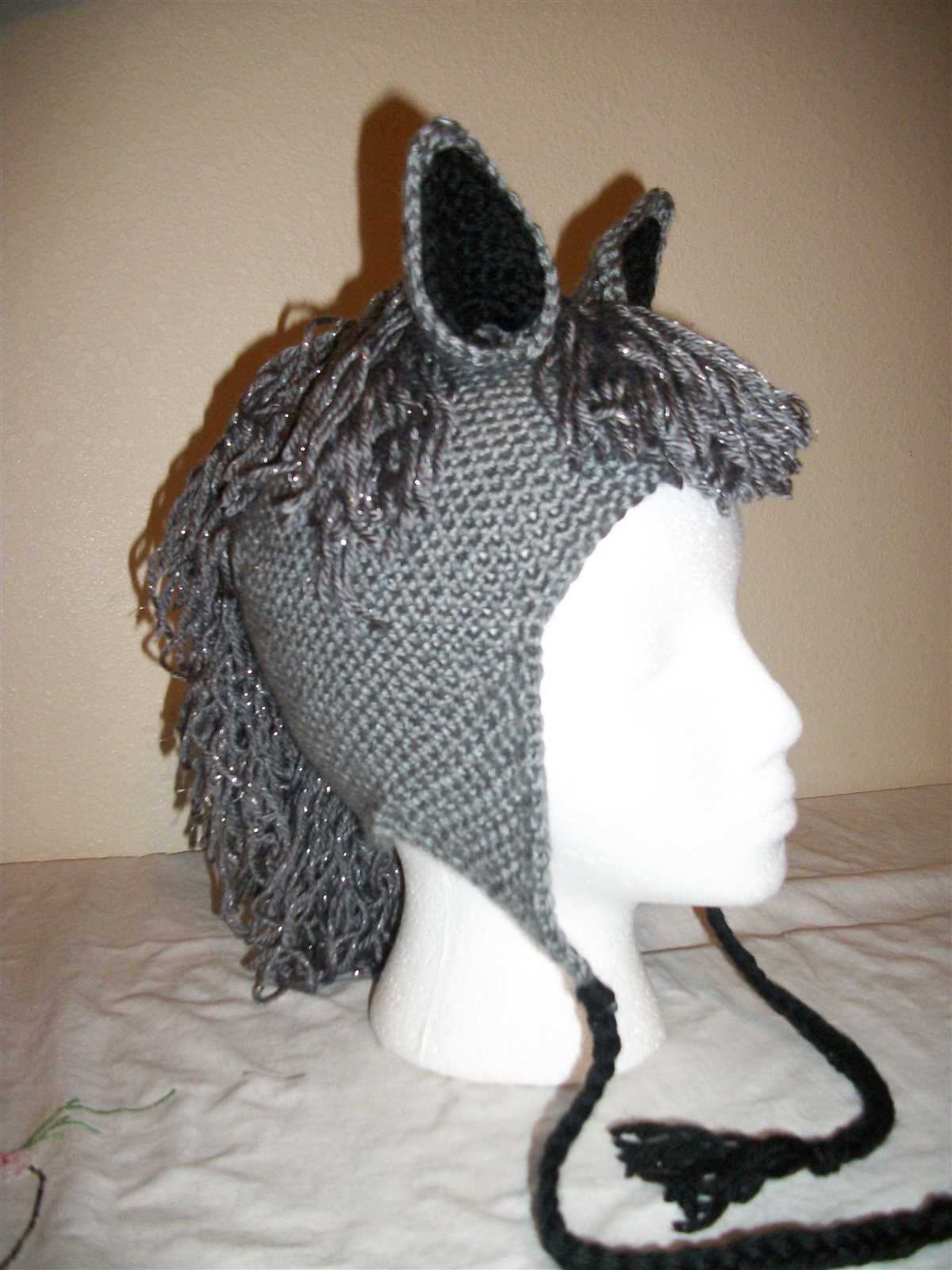 Knit horse hat pattern