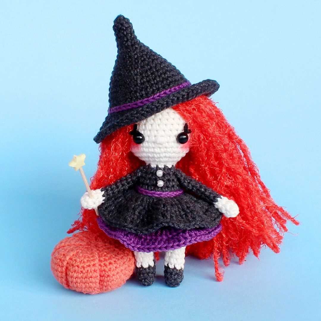 Knitted witch hat pattern