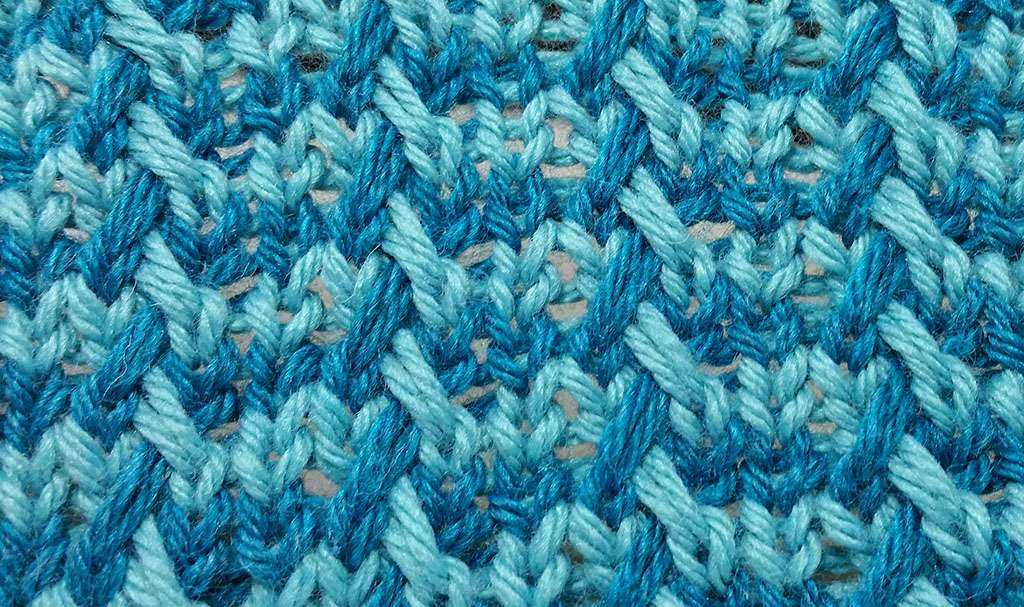 Chinese wave stitch knitting pattern