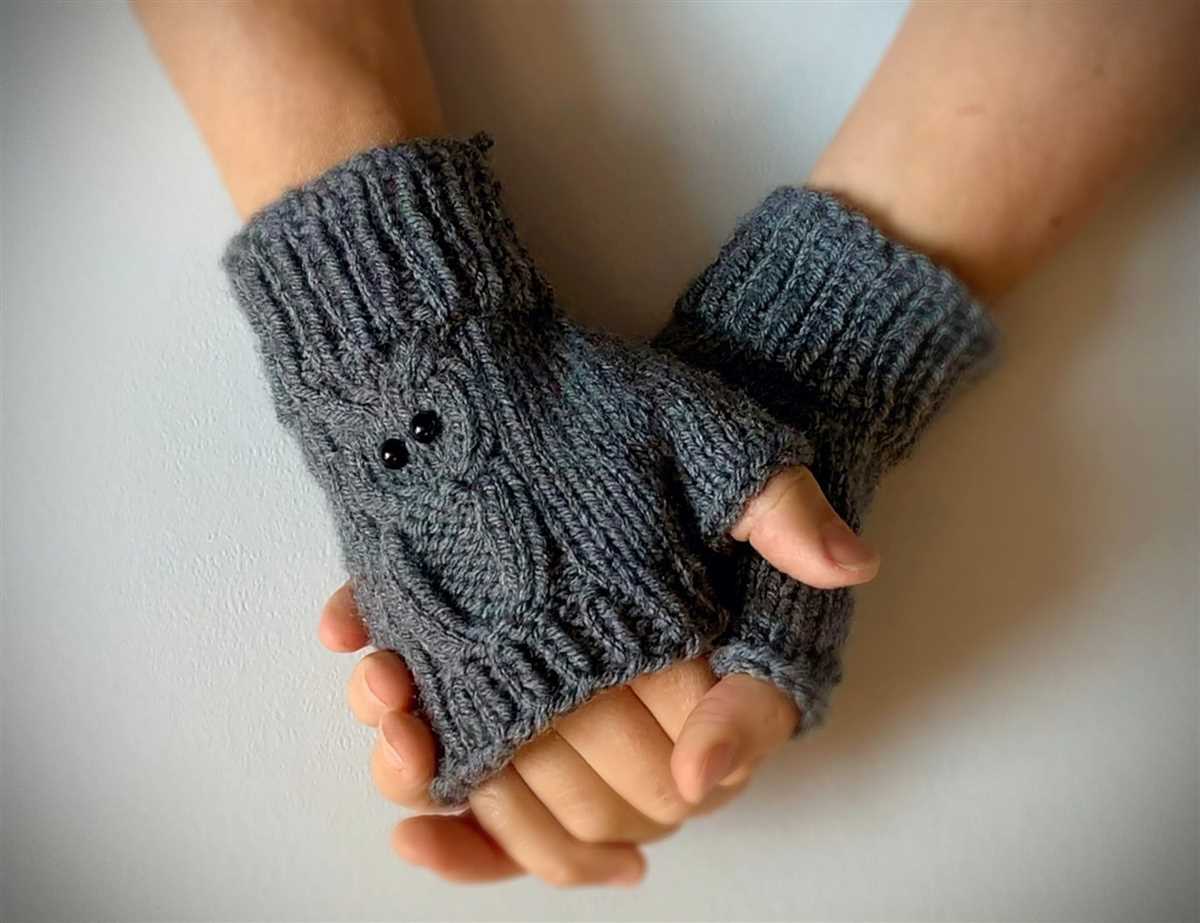 Cable knit fingerless gloves pattern