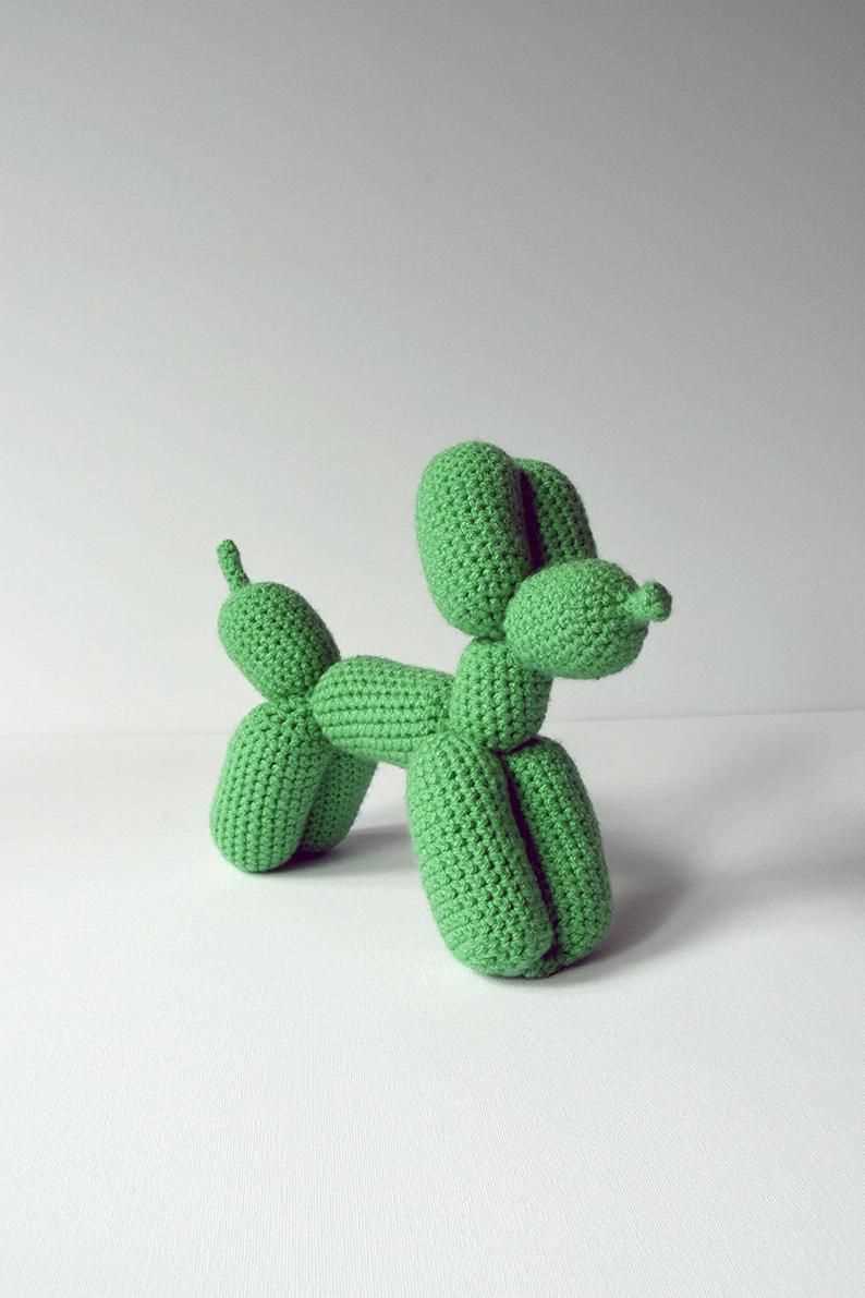 Balloon dog knitting pattern