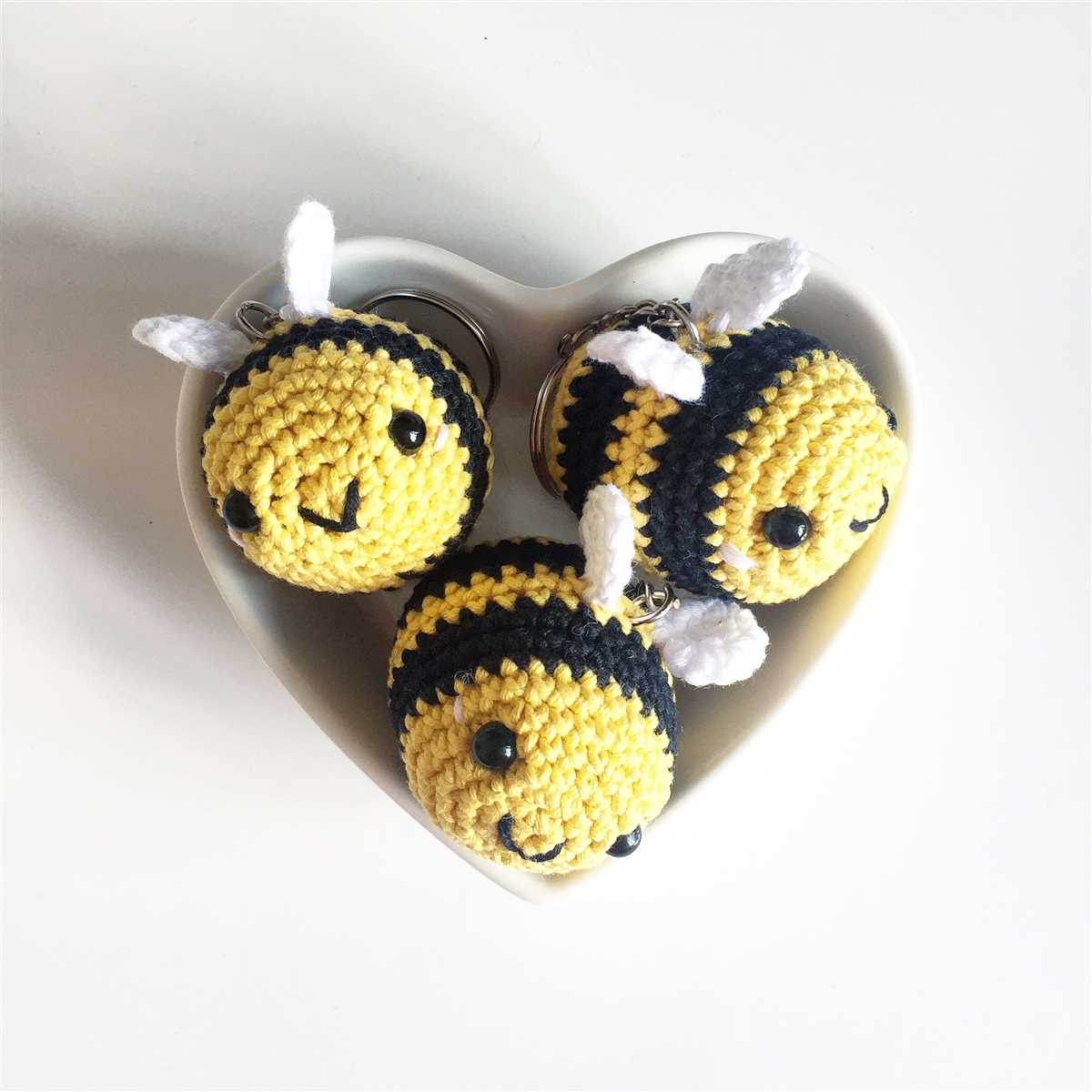 Free knitting patterns for bumblebees