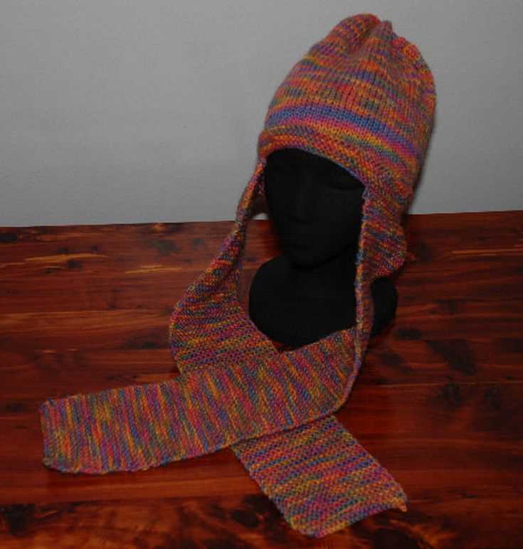 Knitted hat and scarf patterns