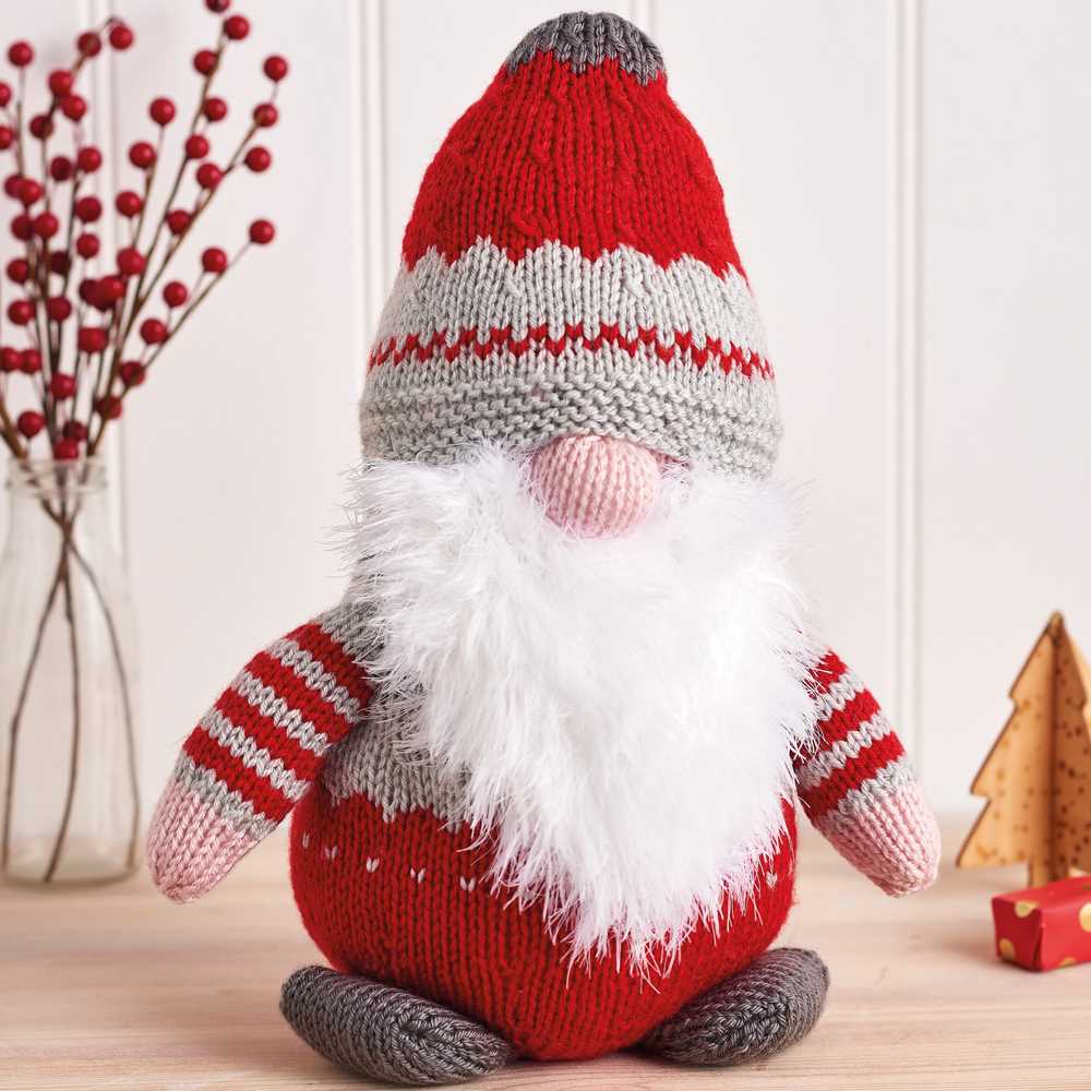 Knitted santa gnomes pattern