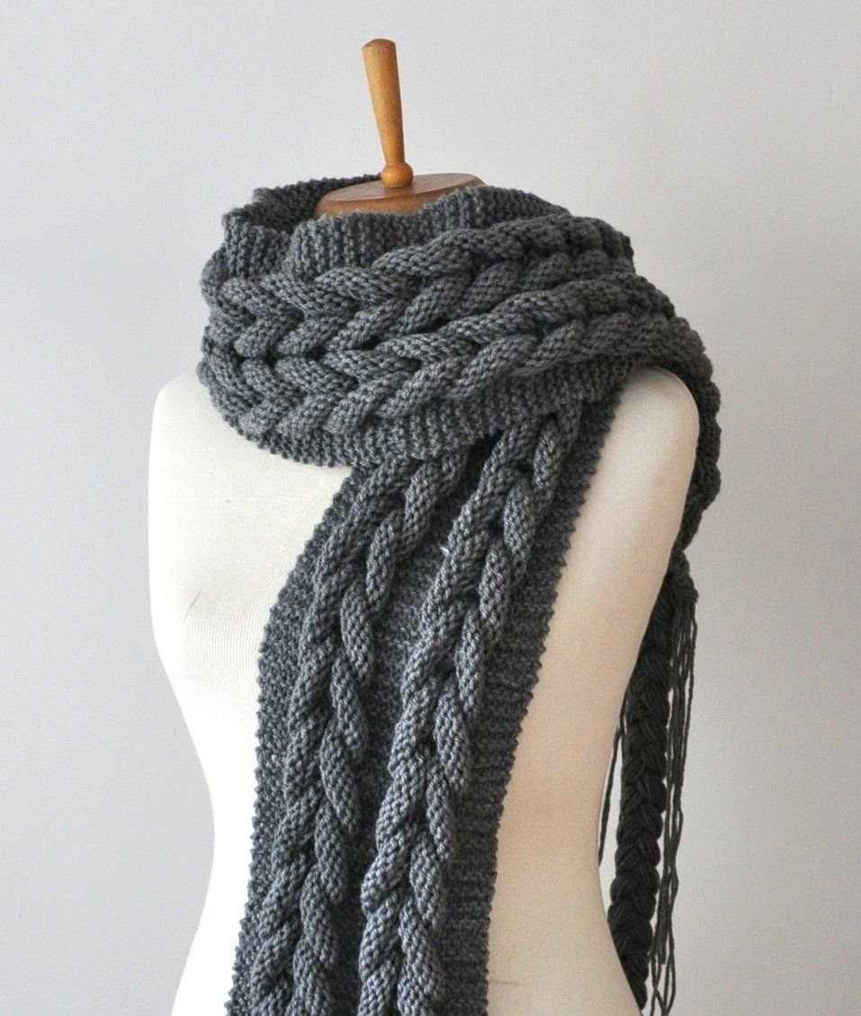 Chunky cable knit scarf pattern