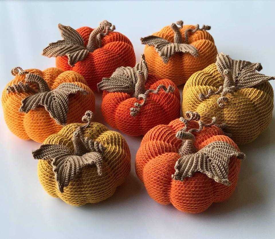 Knit pumpkin pattern in the round