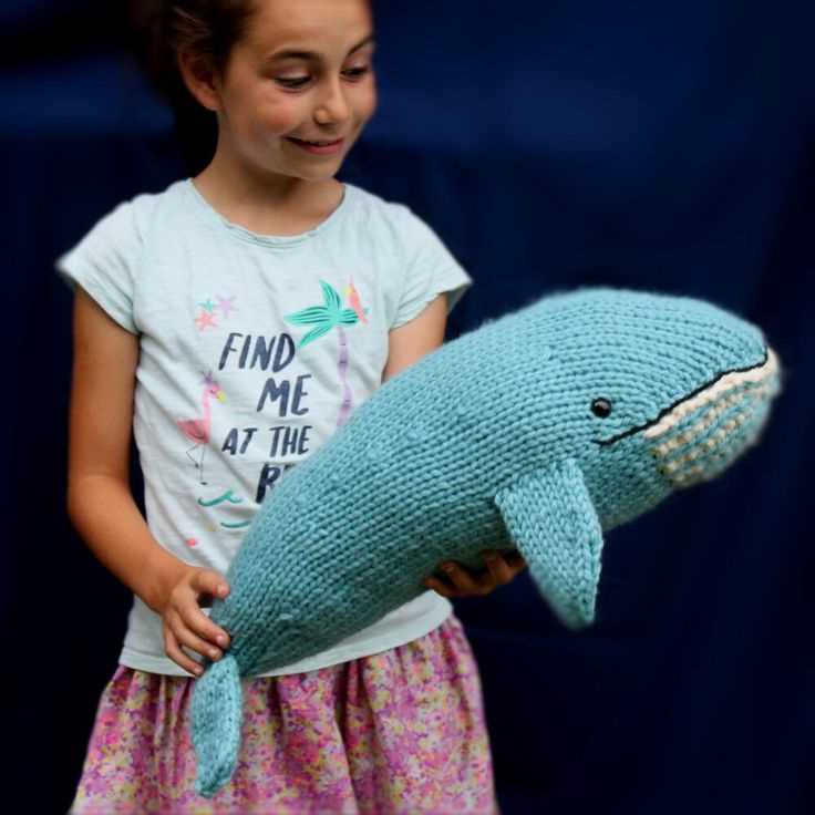 Knit whale pattern