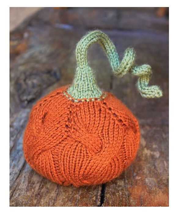 Knit pumpkin pattern in the round