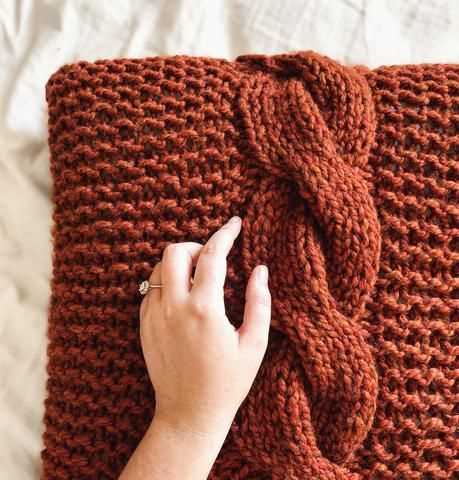 Knit throw pillow pattern