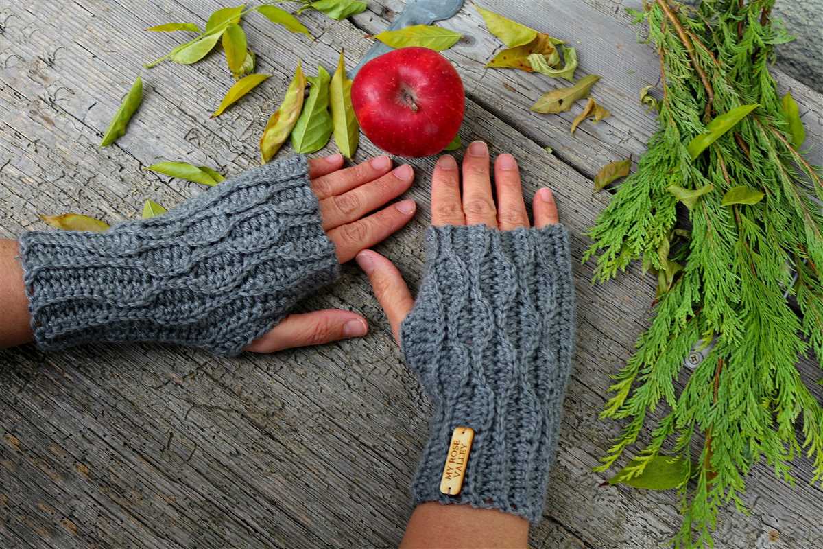 Knit wrist warmers free pattern