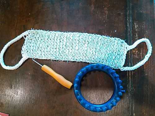 Knitted back scrubber pattern