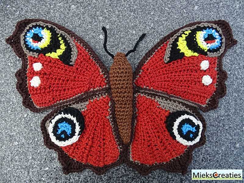 Knitted butterfly pattern free