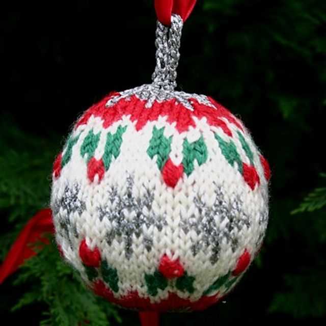 Knitted christmas ball ornaments patterns