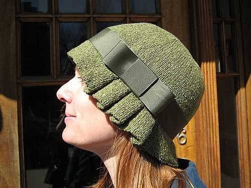 Knitted cloche pattern