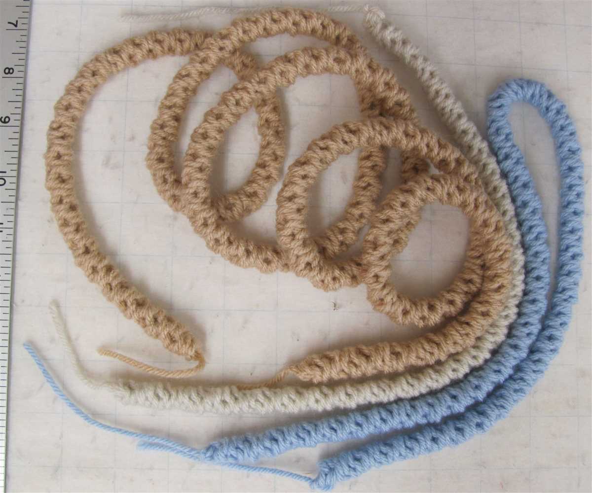 Knitted corkscrew pattern