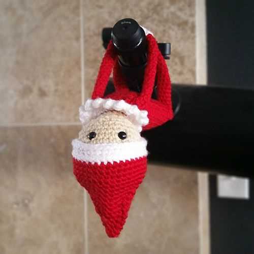 Knitted elf on the shelf pattern