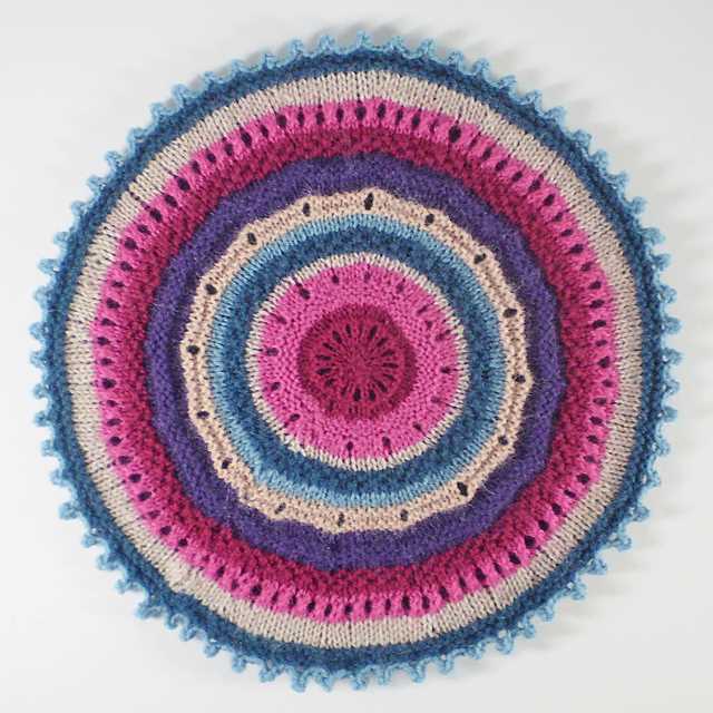 Knitted mandala patterns