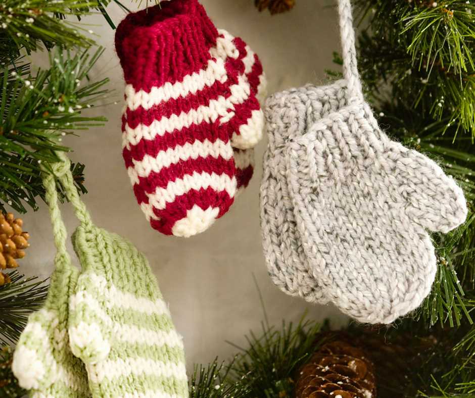 Knitted mitten christmas ornament pattern