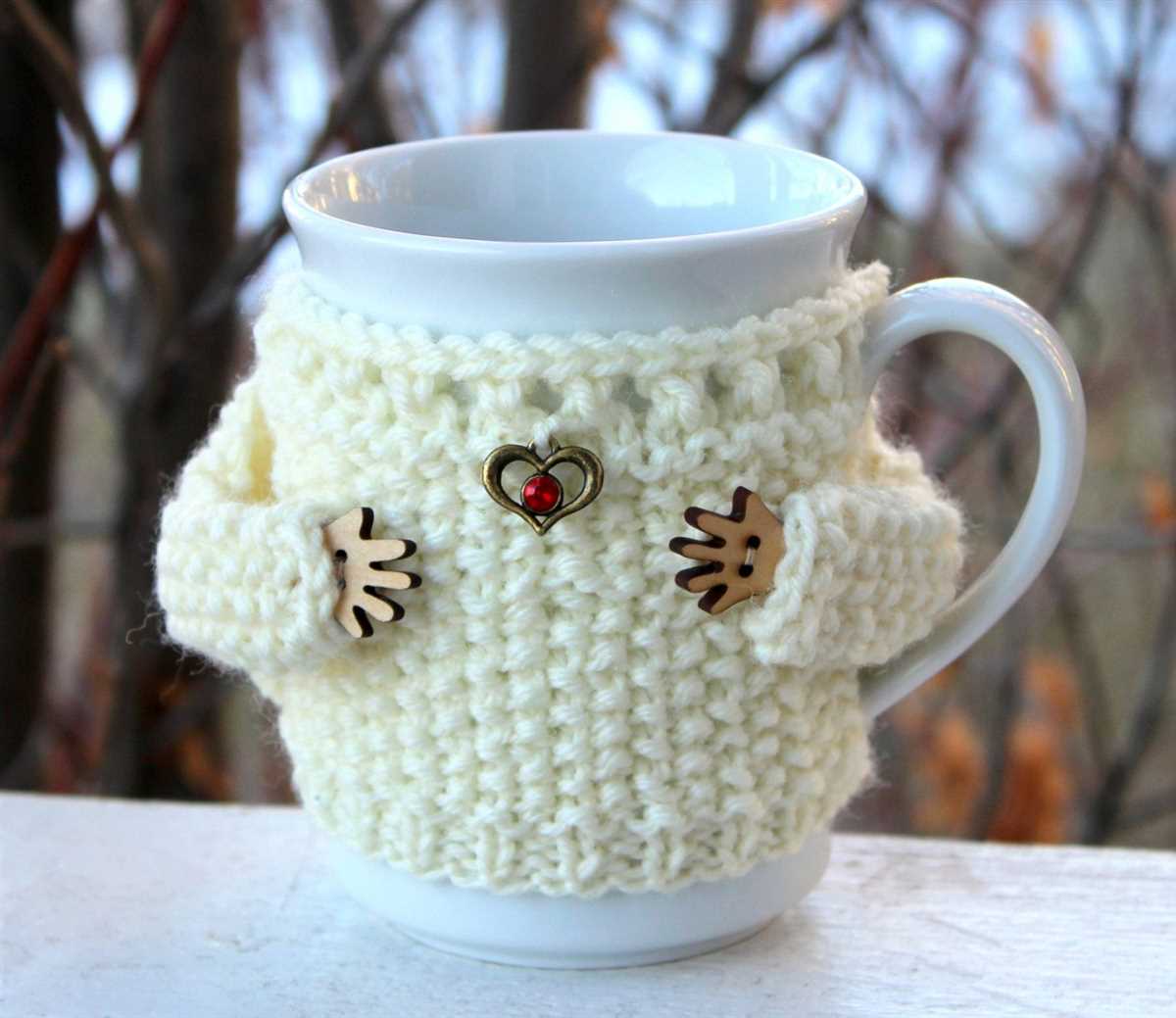 Knitted mug sweater pattern