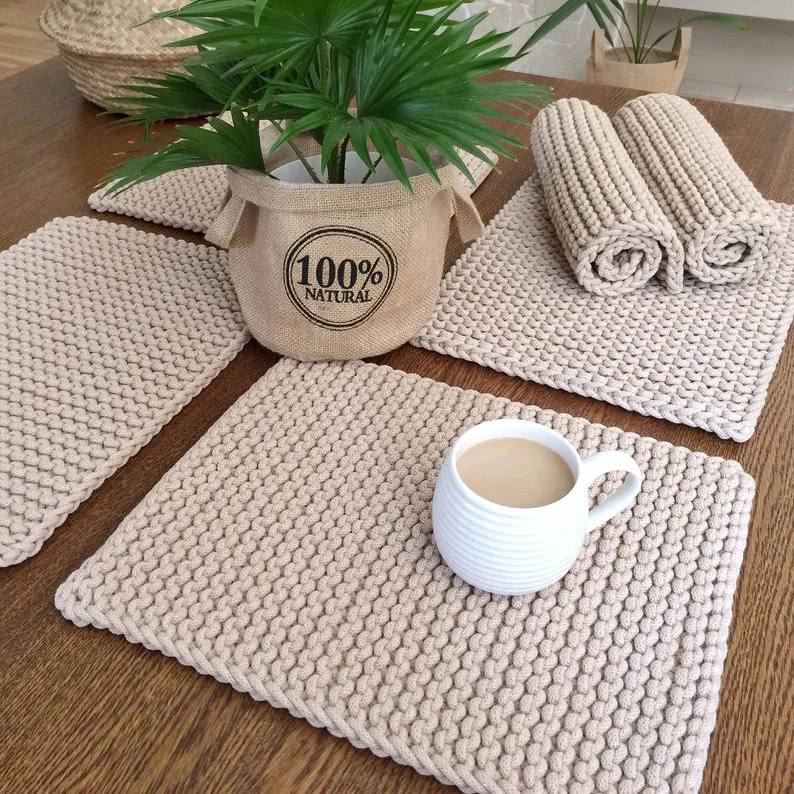 Knitted placemat pattern