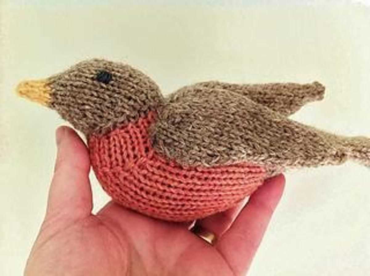 Knitted robin pattern