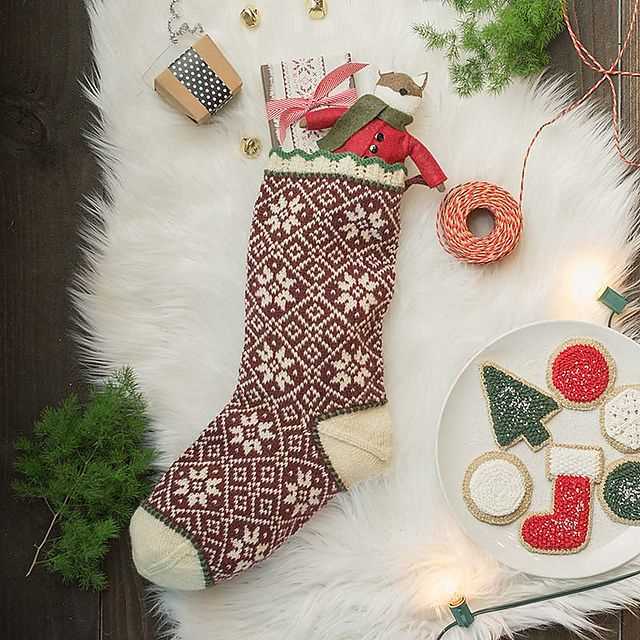 Knitted stockings christmas patterns