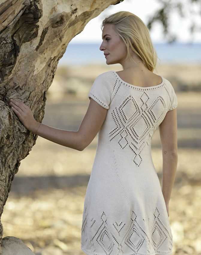 Knitted summer dress pattern