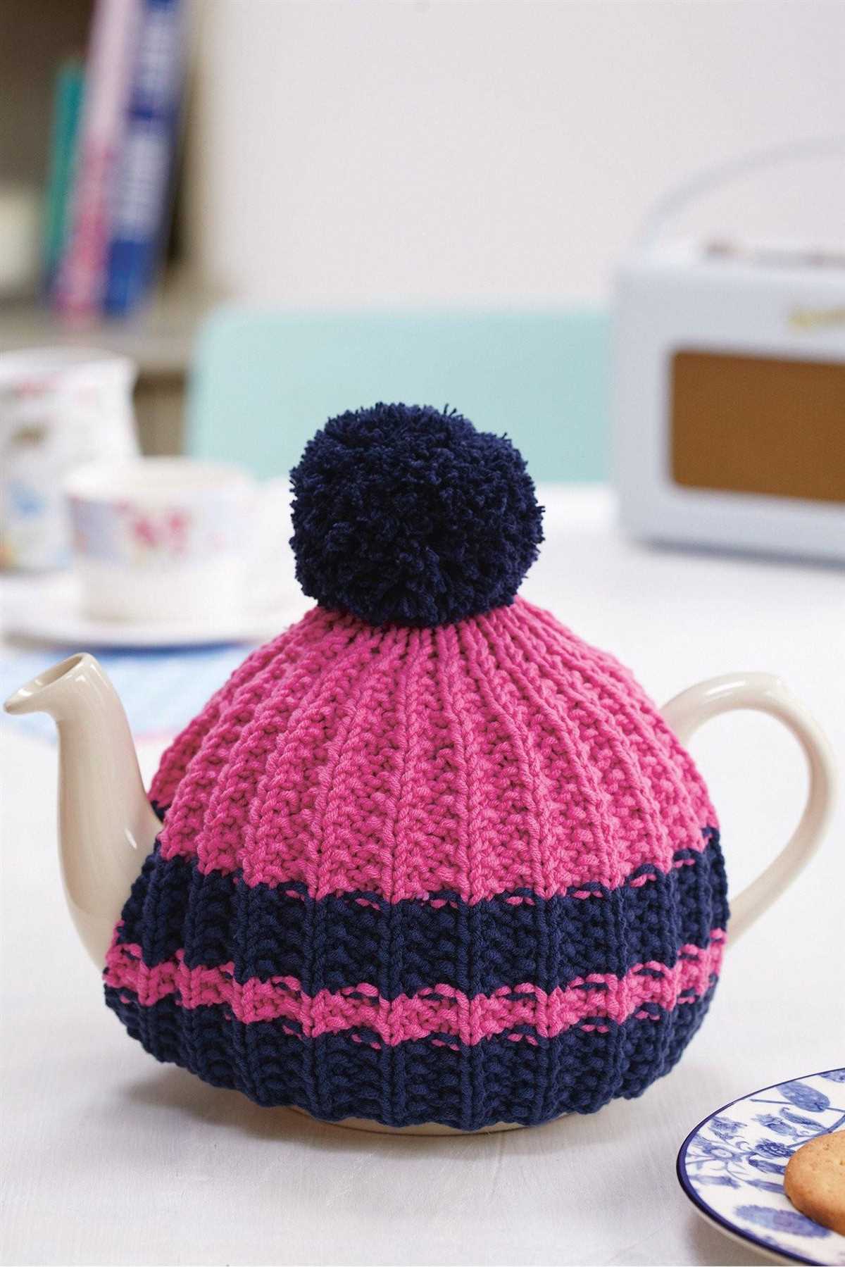 Knitted tea cosy pattern